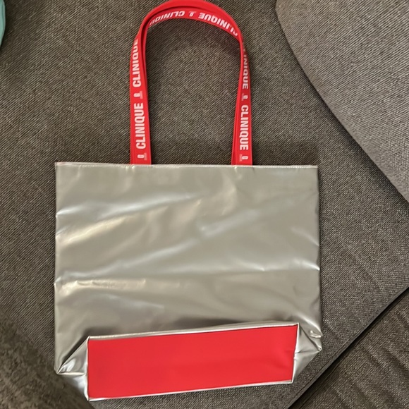 TOTEBAG BUNDLE | CLINIQUE & FUNCTION OF BEAUTY - Picture 4 of 5